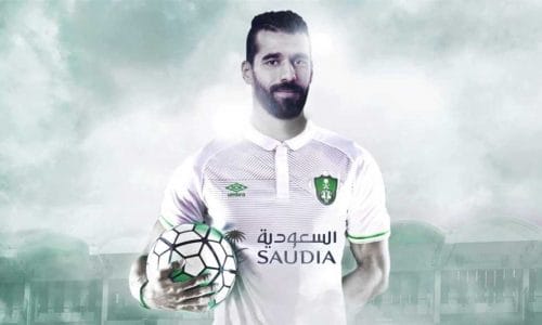 زيادة وزن عبدالله السعيد يتسبب بأزمة داخل الأهلي السعودي