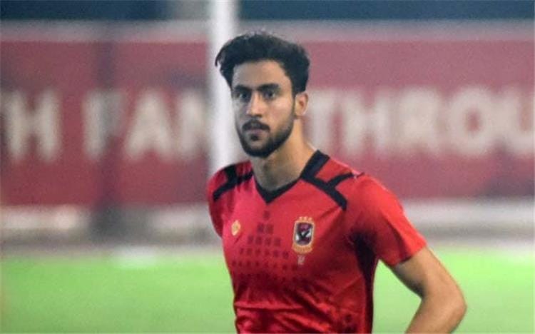 أحمد علاء يكشف حقيقة رحيله عن النادي الأهلي .. والجبالي يوجه صدمة لكارتيرون