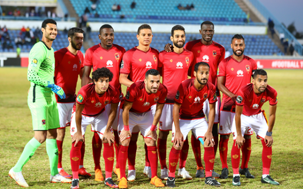 النادي الأهلي يُكافيء حارسه ويمدد عقده حتى 2023..والتعاقد رسميا مع مهاجم المنصورة