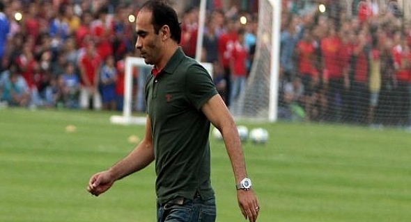 الأهلي اليوم : مكالمة تثير أزمة لعبد الحفيظ بسبب اللاعب التونسي..ومدير الكرة يكشف الحقيقة !