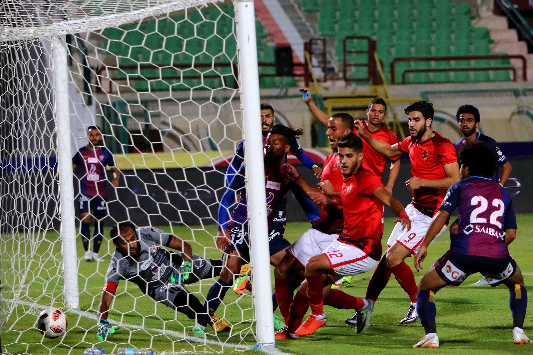 أخبار الأهلي : الأهلي يلجأ لظهيره الشاب من أجل انهاء الأزمة الدفاعية فى الفريق