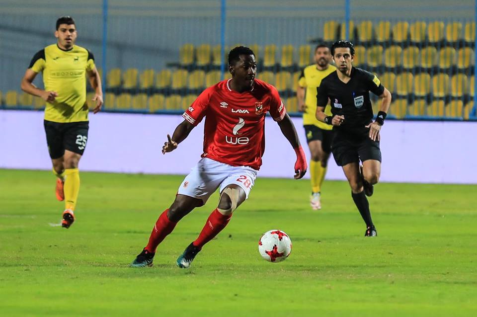 الأهلي اليوم : الأهلي يجدد عقد القناص الأسمر رسميا .. ومشادة بين ثنائي الفريق بالمران