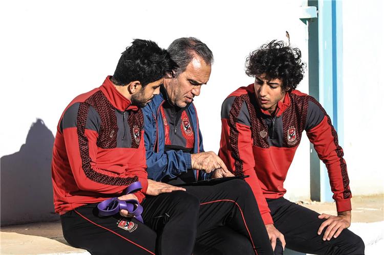 الأهلي نيوز : عاجل .. لاسارتي يعلن قائمة الأهلي الرسمية لمواجهة الزمالك فى القمة