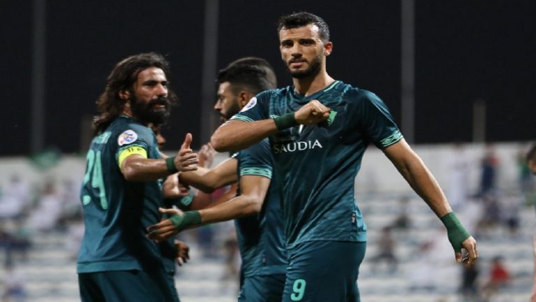 السومة يقود النادي الأهلي السعودي لتصدر مجموعته مؤقتا بدوري أبطال آسيا