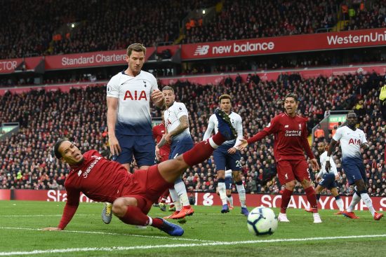 ليفربول يصاب بضربة صاعقة بعد إصابة أفضل لاعب في الفريق