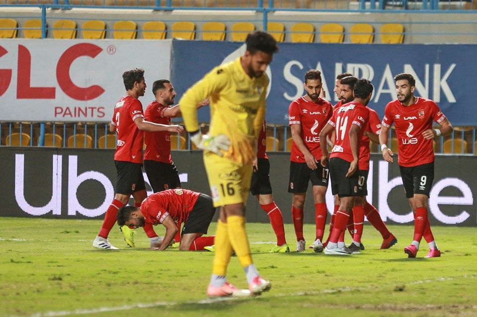 الأهلي نيوز : لاسارتي يتابع حالة الغزال ويطمئن علي كريم نيدفيد