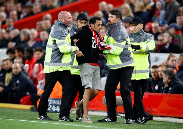 يويفا يتهم ليفربول بارتكاب مخالفات في مباراة سالزبورج ويطالب بتطبيق العقوبة