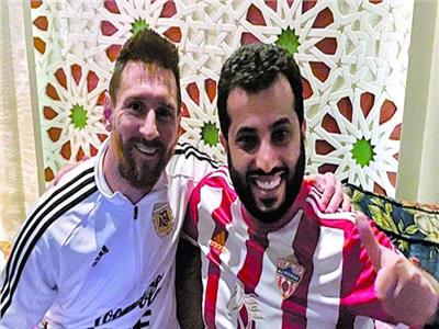 آل الشيخ يكشف عن موقف طريف لميسي :لم يجد شيئا يوقع عليه جعله يوقع على ثوبهَ!