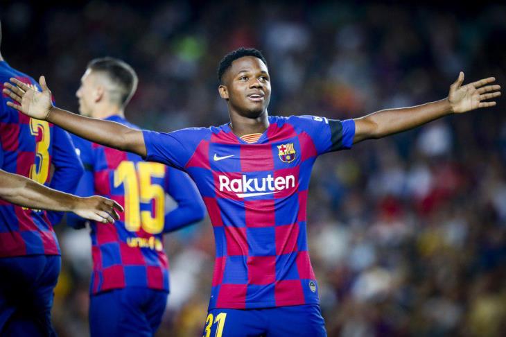 برشلونة يجدد عقد إنسو فاتي ويحصنه بشرط جزاء خرافي