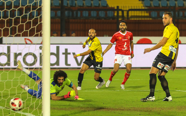 الأهلي نيوز : الأهلي يتخطي المقاولون بثنائية .. ويصل للفوز ال12 علي التوالي