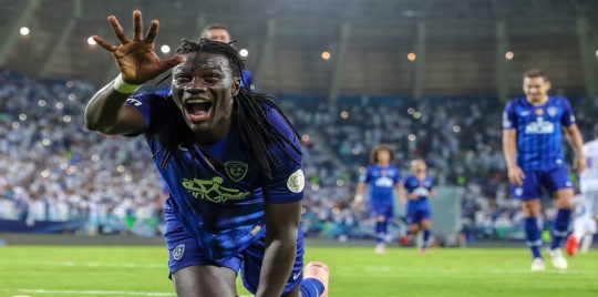 جوميز في تغريدة غامضة تنهي رحلة الأسد في الهلال السعودي