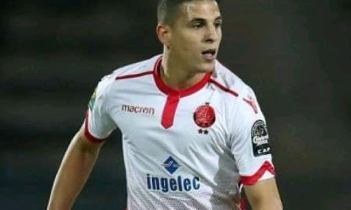 مدافع الوداد الناهيري يرد على أنباء مفاوضات الأهلي والزمالك