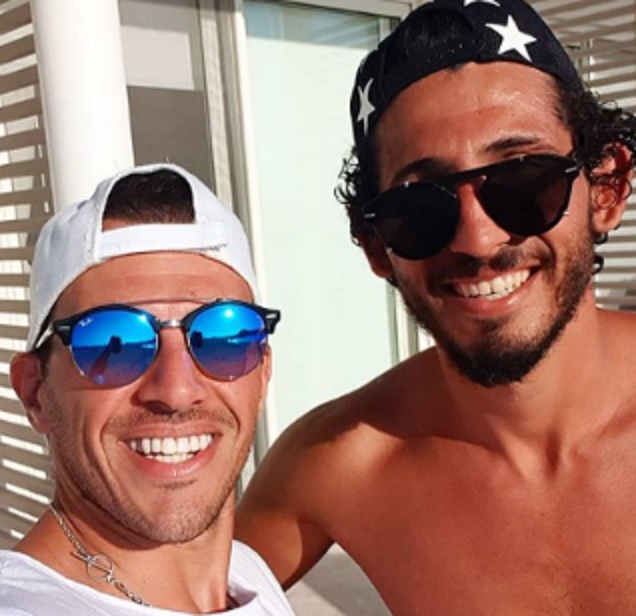 أحمد حجازى يستمتع بالإجازة الصيفية بعد عودة فريقه للدورى الإنجليزى(صورة)