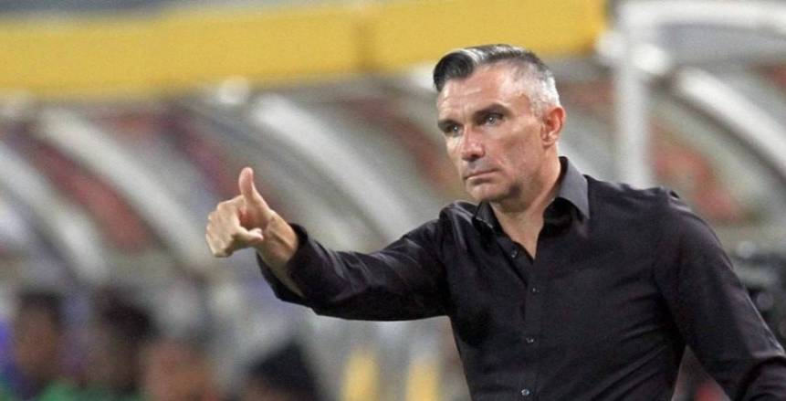 التعاون السعودي يعلن التعاقد مع كارتيرون مدرب الزمالك..ويبريء آل الشيخ في بيان
