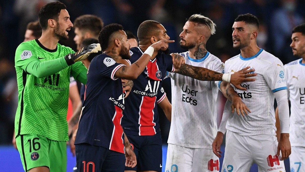 مارسيليا يصعق سان جيرمان بالدوري الفرنسي بمباراة عنيفة تشهد5بطاقات حمراء(فيديو)
