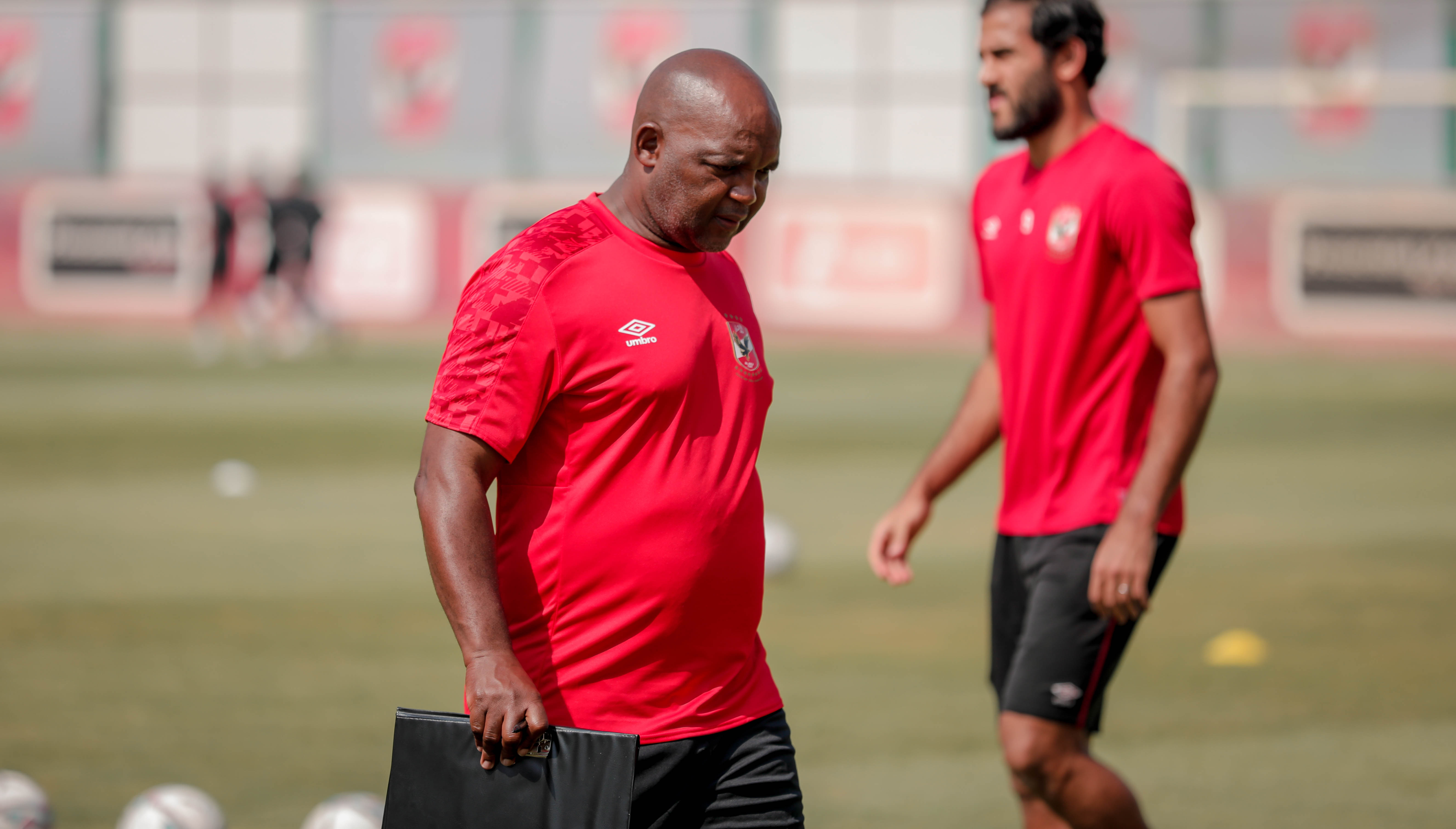 أخبار الأهلي : بالأسماء.. موسيماني يطلب تدعيم 4 مراكز في الأهلي