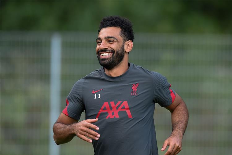 محمد صلاح يستغل فترة الراحة لرفع حالته البدنيةو يظهر بشعر منكوش(صور)