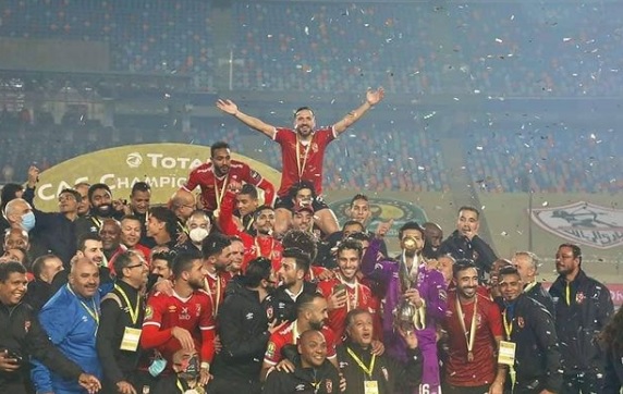 أخبار الأهلي : أحمد بلال ينتقد قرار الأهلي بشأن دعوات احتفالية الدوري ونادي القرن