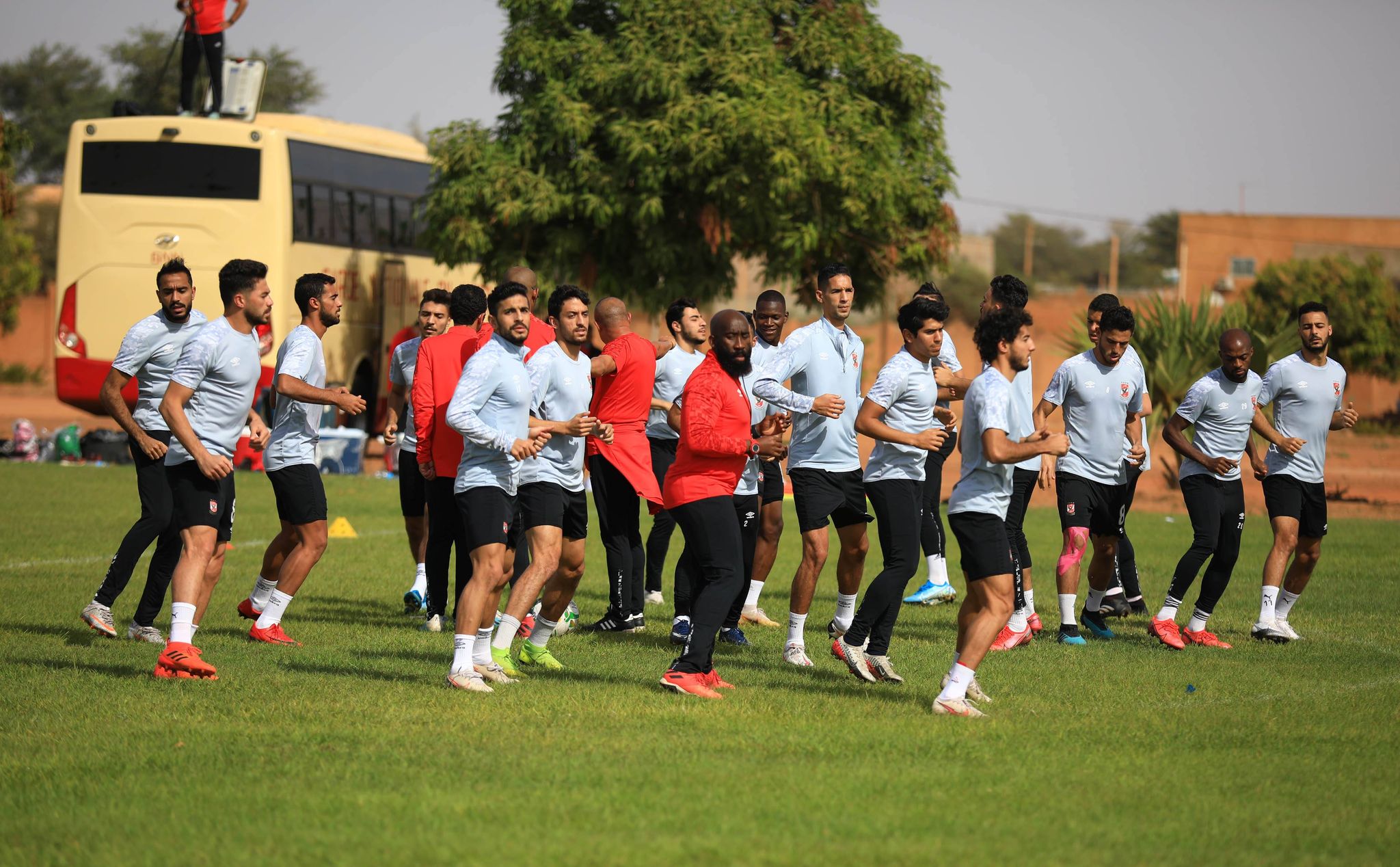أخبار الأهلي : صدمة الأهلي الأوروبي .. موسيماني يحطم نجم الأهلي .. والأبيض لن يتوج بالدوري