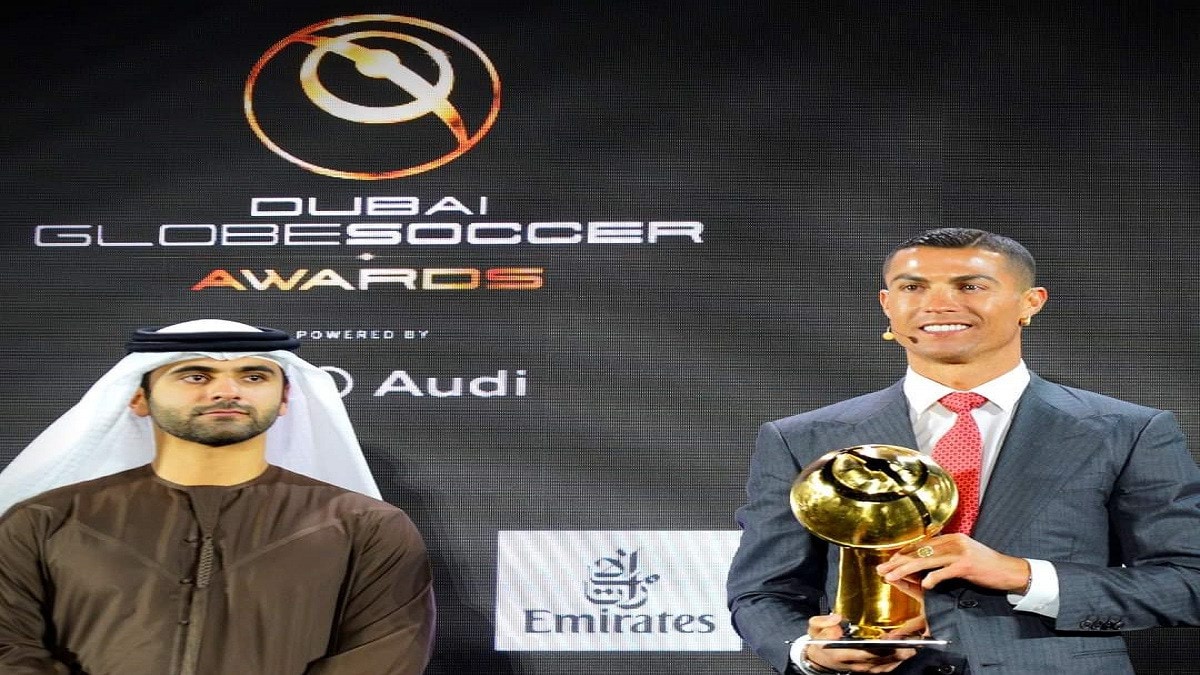 كريستيانو رونالدو لاعب القرن الـ21 .. وأول تعليق بعد حصد الجائزة(فيديو)