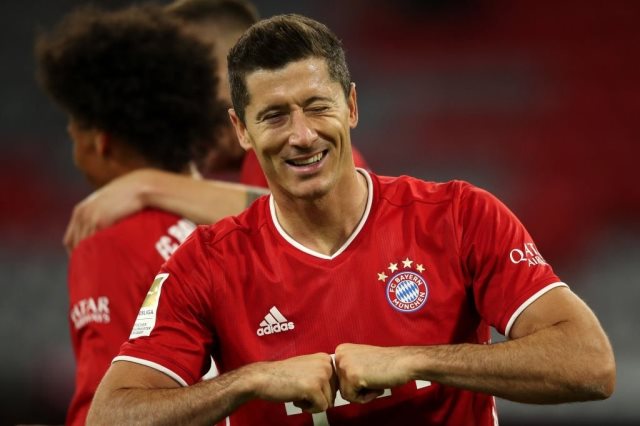 ليفاندوفسكي يتصدر الأكثر تهديفًا في عام 2020 ورونالدو وصيفا حتى الآن