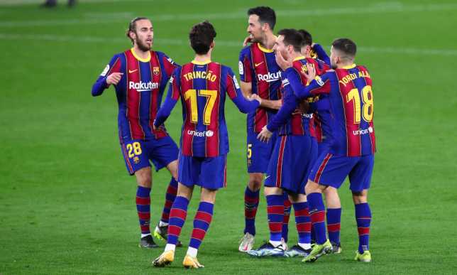 برشلونة يضرب بيتيس بثلاتية مثيرة ويزاحم ريال مدريد في وصافة الليجا(فيديو)