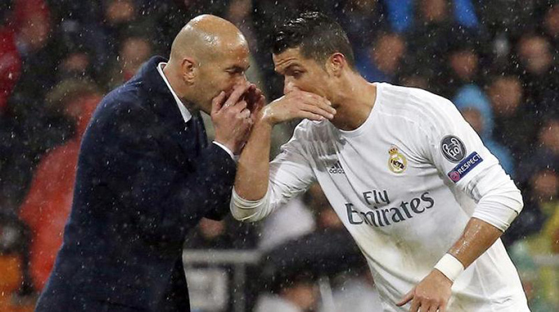 زيدان يعلق على أنباء عودة كريستيانو رونالدو إلى ريال مدريد