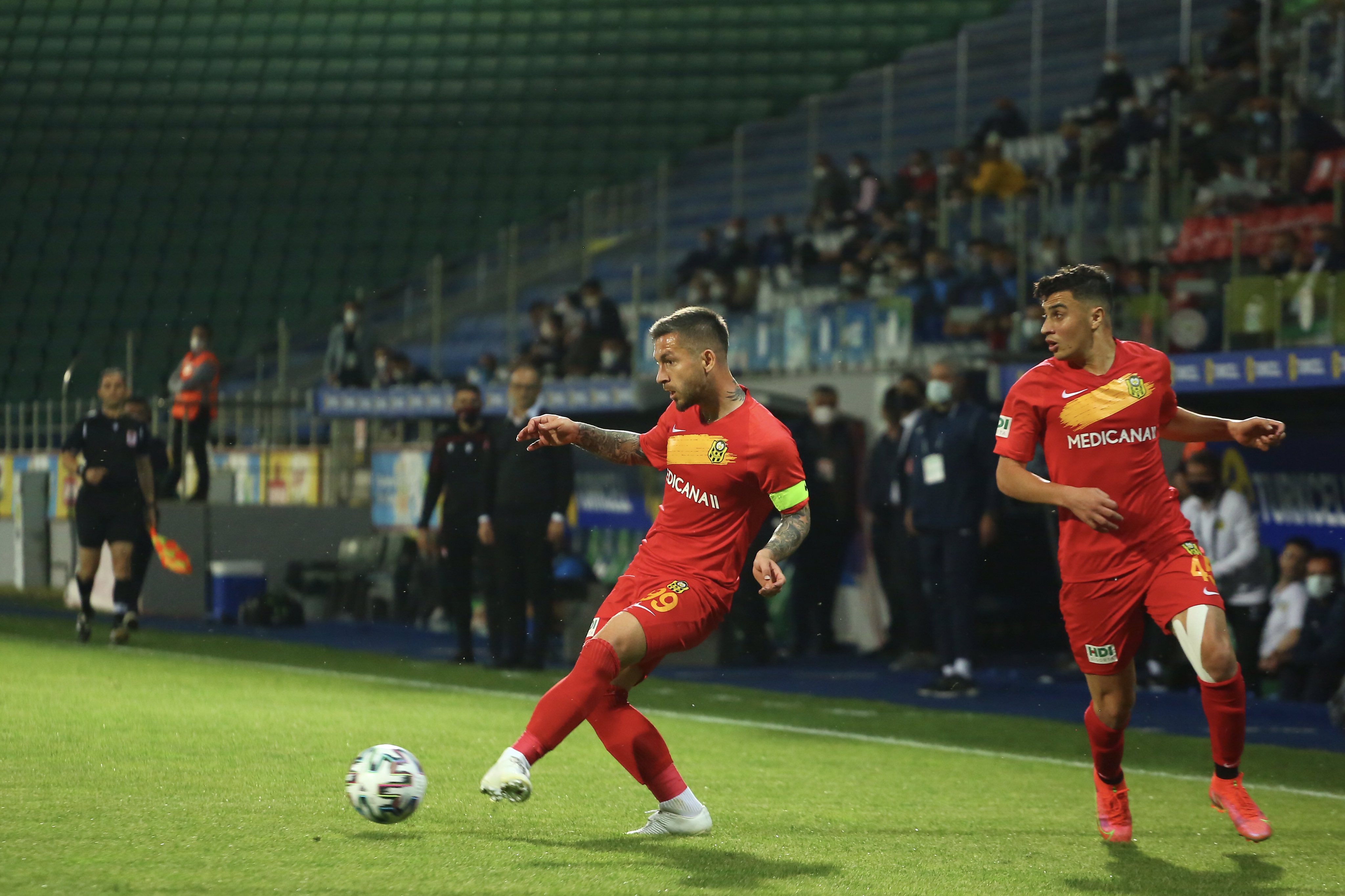 الدوري التركي ..كريم حافظ يصنع تاسع أهدافه برباعية ملطية ضد ريزا سبور(فيديو)