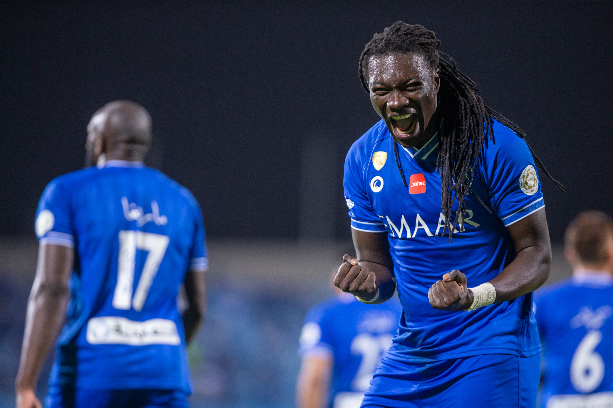 الهلال ينجو من ريمونتادا الاتفاق ويتصدر الدورى السعودى بفوز مثير(فيديو)