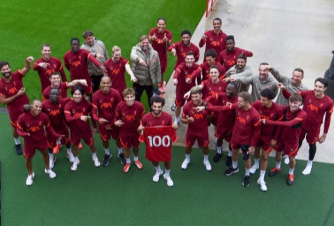 ليفربول وأرسنال.. موعد المباراة وموقف محمد صلاح والمنافسة تشتعل