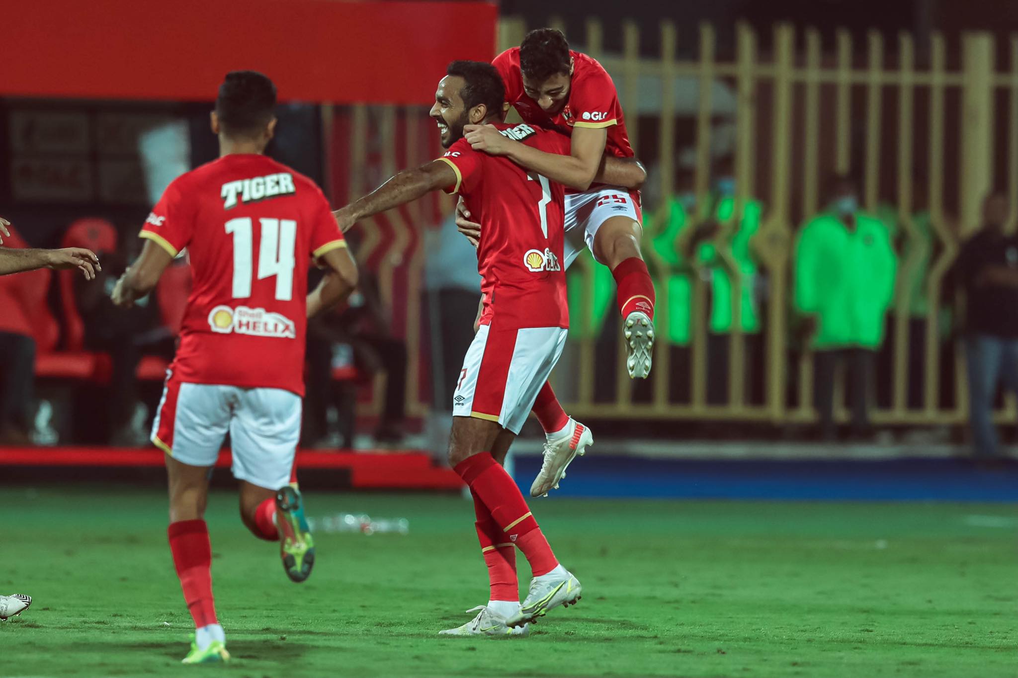 أخبار الأهلي: فيديو.. الأهلي يقهر بطل النيجر بسداسية ويتأهل لدور المجموعات
