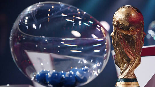 زلاتان إبراهيموفيتش يُشيد بتنظيم قطر لكأس العالم سنة 2022