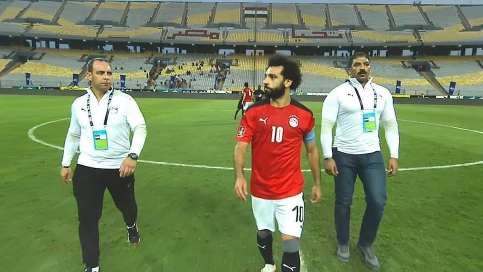 أخبار منتخب مصر : وصول صلاح .. وطلب خاص من النني لجهاز الفراعنة بسبب شقيقته