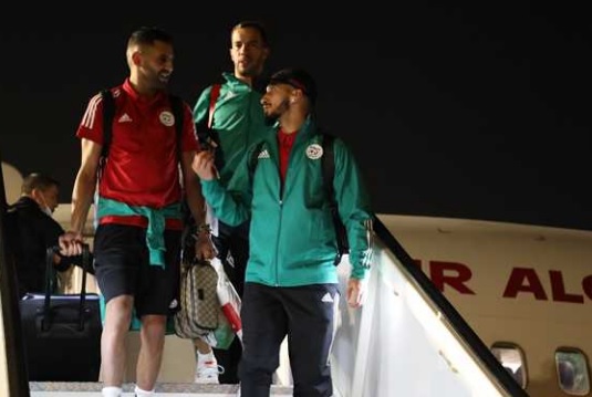 منتخب الجزائر يصل القاهرة استعدادا لتصفيات كأس العالم 2022