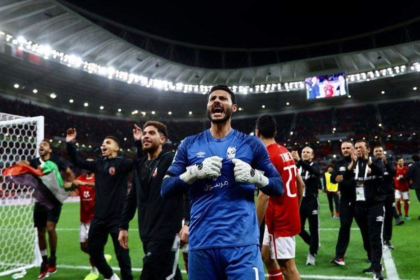 أخبار الأهلي: الأهلي يكشف آخر تطورات إصابة الشناوي.. ومحاضرة بالفيديو للاعبين في الإمارات