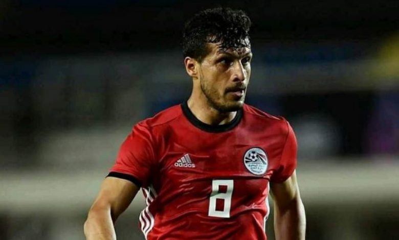 أخبار الأهلي : نجم الأهلي يدرس السير على طريقة طارق حامد