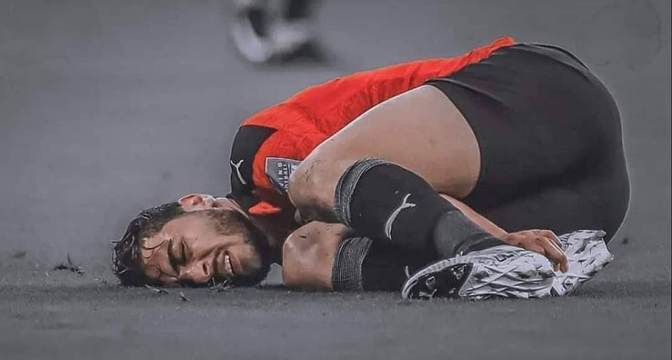 أخبار الأهلي : طبيب المنتخب يعلن مفاجأة جديدة بشأن إصابة أكرم توفيق