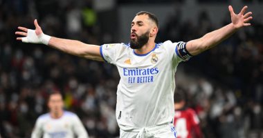 هداف الدوري الإسباني .. تعرف علي الرقم الذي ادخل بنزيما تاريخ ريال مدريد (فيديو)