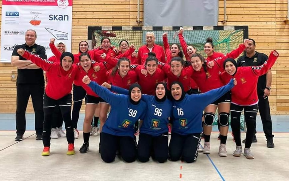 منتخب مصر للشابات يتأهل الى نهائي بطوله افريقيا لكره اليد بعد الفوز على غينيا : الصور