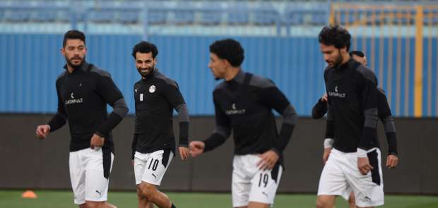 في لقاء ممتع.. محمد صلاح يحسم الفوز لليفربول على نوتنجهام في البريميرليج … عمر مرموش يشارك في خماسية فولفسبورج أمام بوخوم