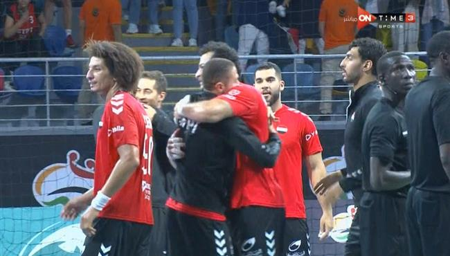 منتخب مصر يفوز على تونس و ليتأهل الى نهائي بطوله امم افريقيا لكره اليد : فيديو