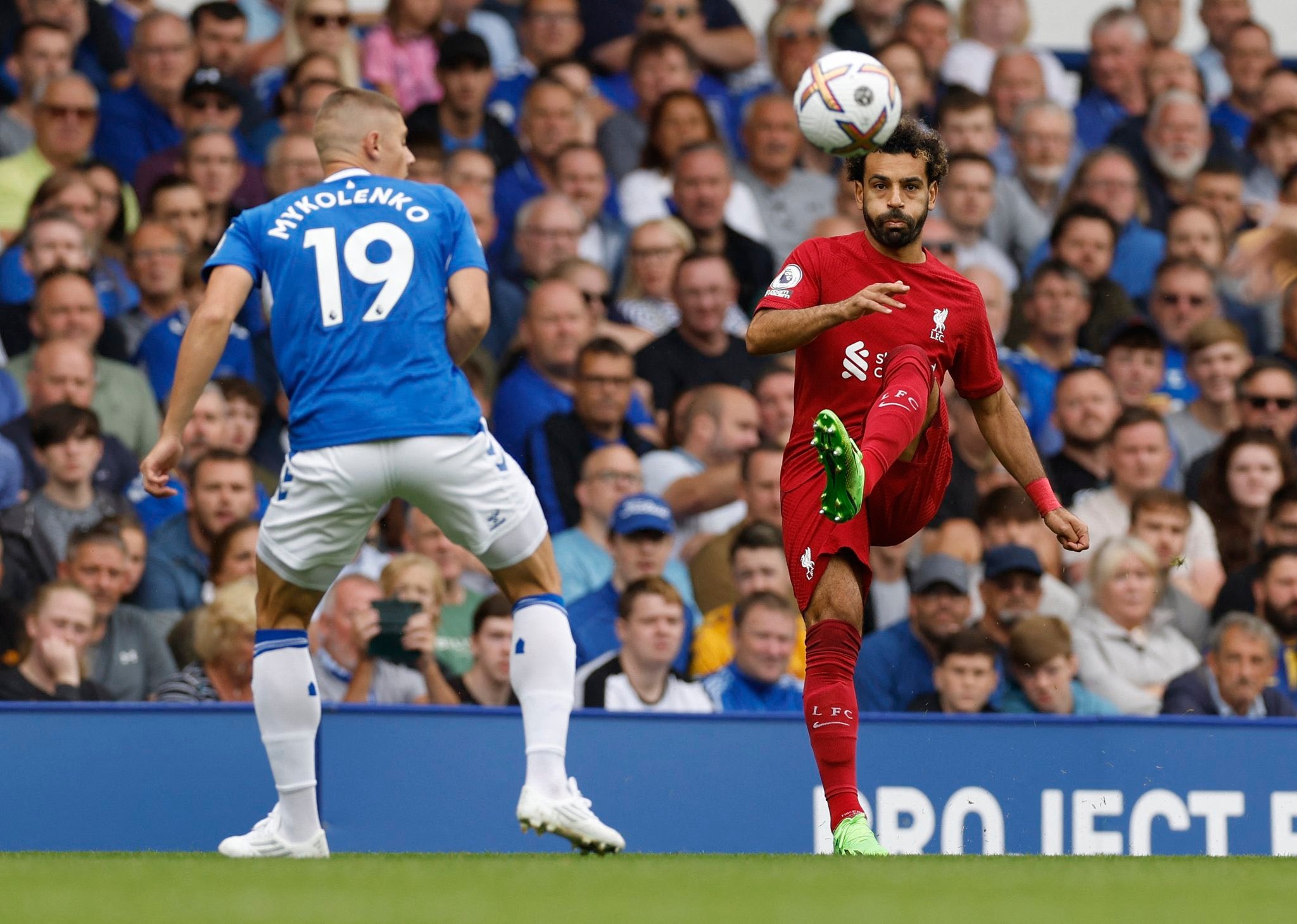 ليفربول يسقط في فخ التعادل أمام إيفرتون في الدوري الانجليزي