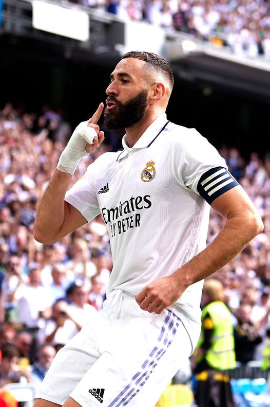 ريال مدريد يُبدع ويُمتع وينصب السيرك في البرنابيو ويفوز على برشلونة عن جدارة واستحقاق 3/1 ويحتل صدارة الليجا