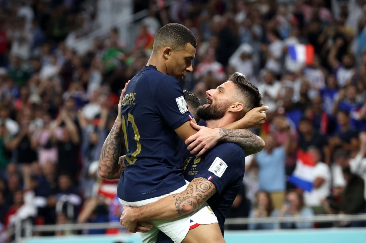 مبابي يقود فرنسا للفوز على بولندا في ثمن نهائي كأس العالم : فيديو