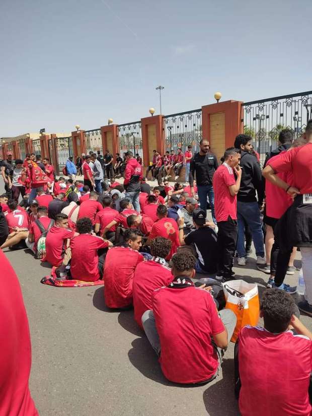 أخبار الأهلي : بدء دخول جماهير الأهلي إلى استاد القاهرة استعدادا لمؤازرة الأحمر أمام الرجاء