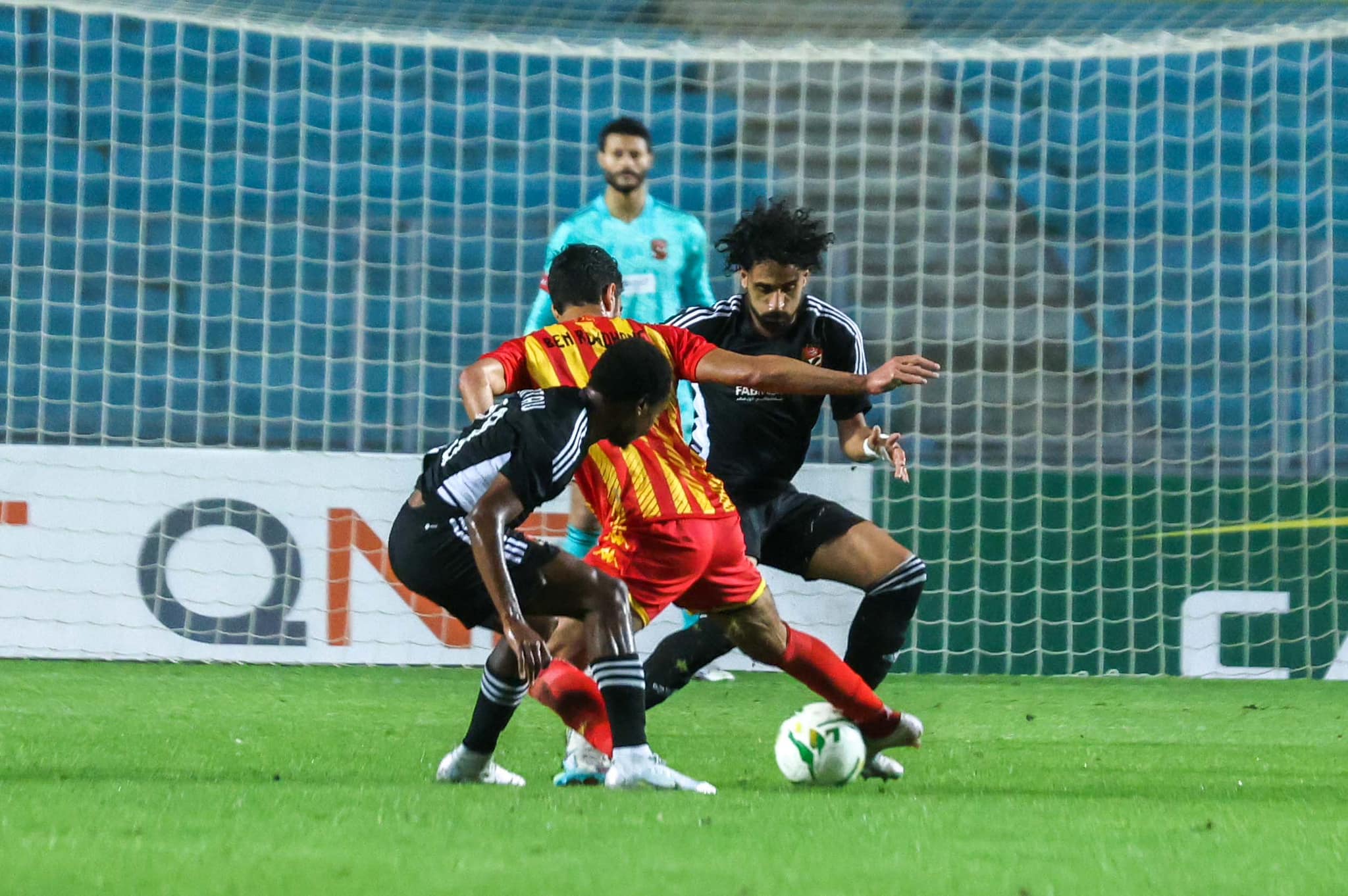 أخبار الأهلي : نجم الأهلي يخرج عن صمته ويحرج خالد الغندور بسبب الزمالك