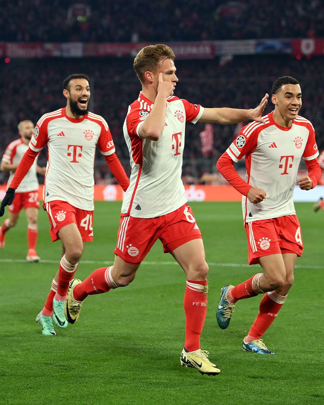 بايرن ميونخ يفوز على فولفسبورج 2-0 في الدوري الألماني … أرسنال يعود لصدارة “البريمير ليغ” مؤقتاً بفوزه على مضيفه مانشستر يونايتد