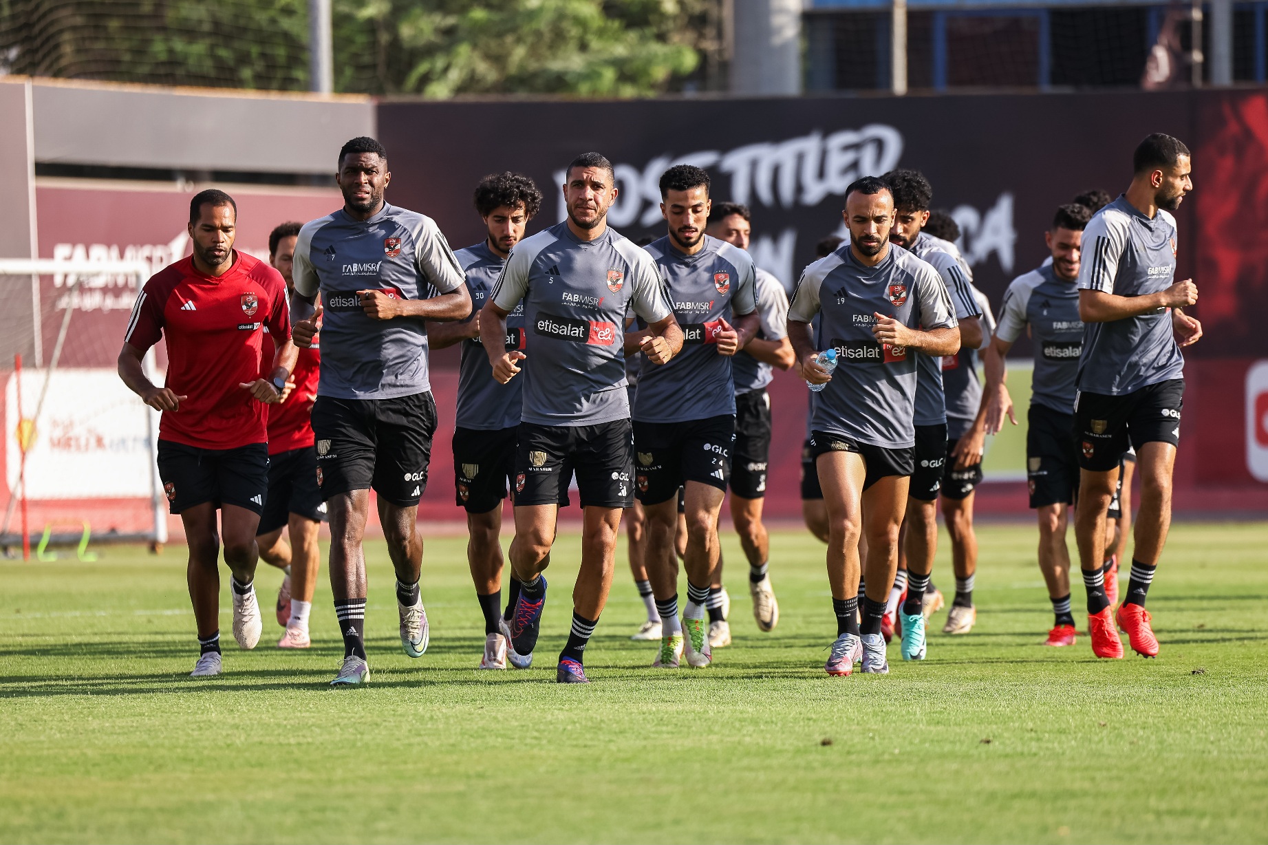 أخبار الأهلي : نجم وسط الأهلي يغيب عن الفريق 10 مباريات