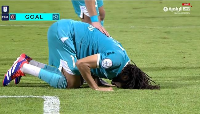 نجم الاهلي السابق يسجل في فوز الجزيرة على دبا الحصن 6-1 بالدوري الإماراتي