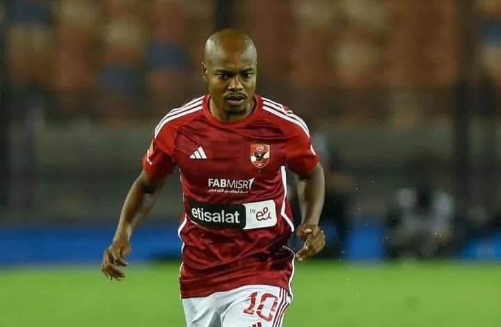 الأهلي يقترب من فسخ التعاقد مع بيرسي تاو